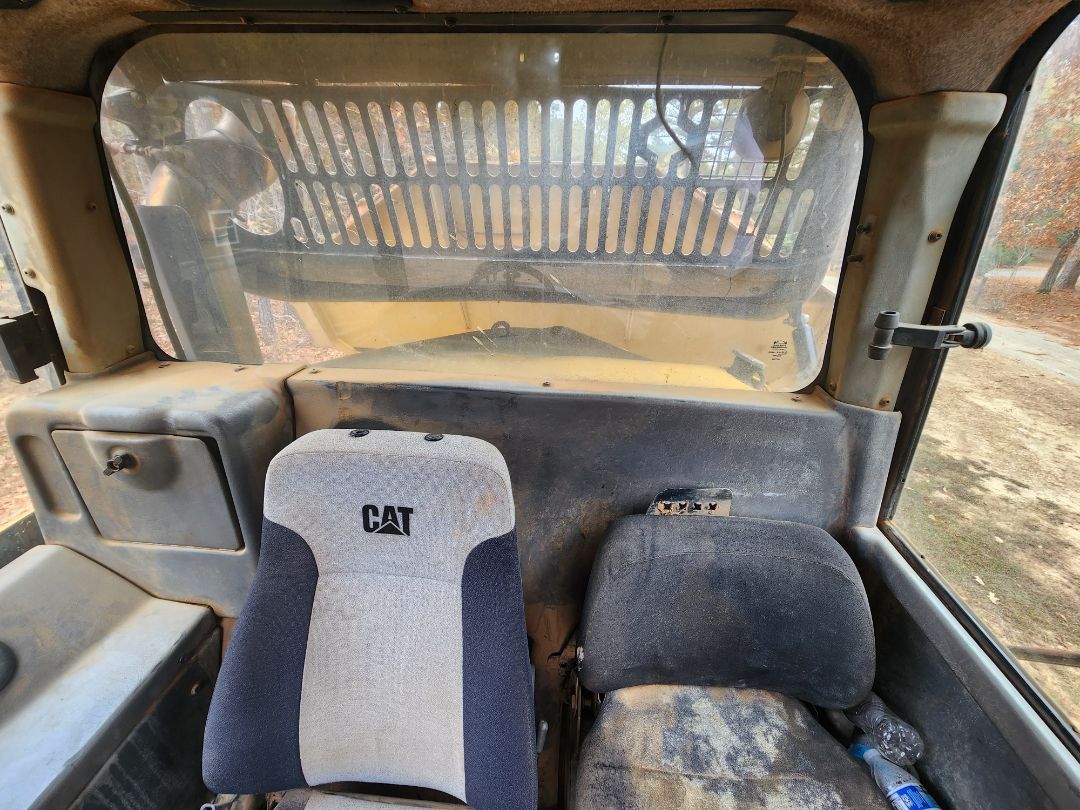 2012 CATERPILLAR 725 - Image 15